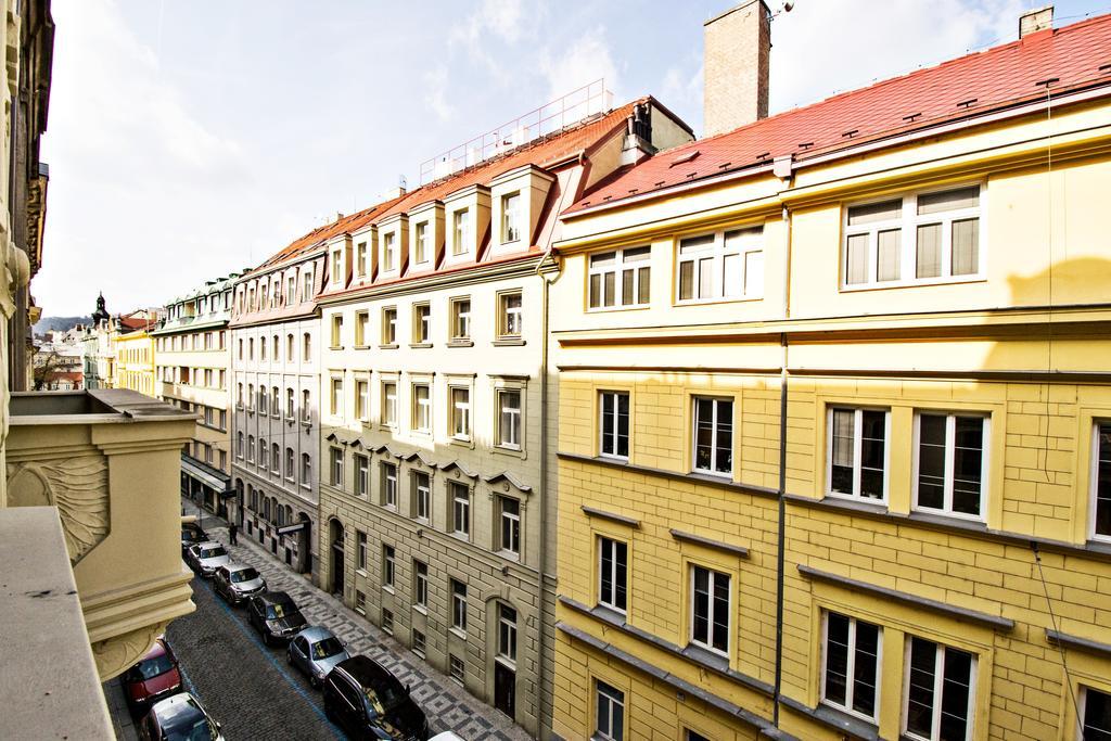 Ferienwohnung Ruterra By Golden Lady'S 3Bdr Loft Prag Exterior foto